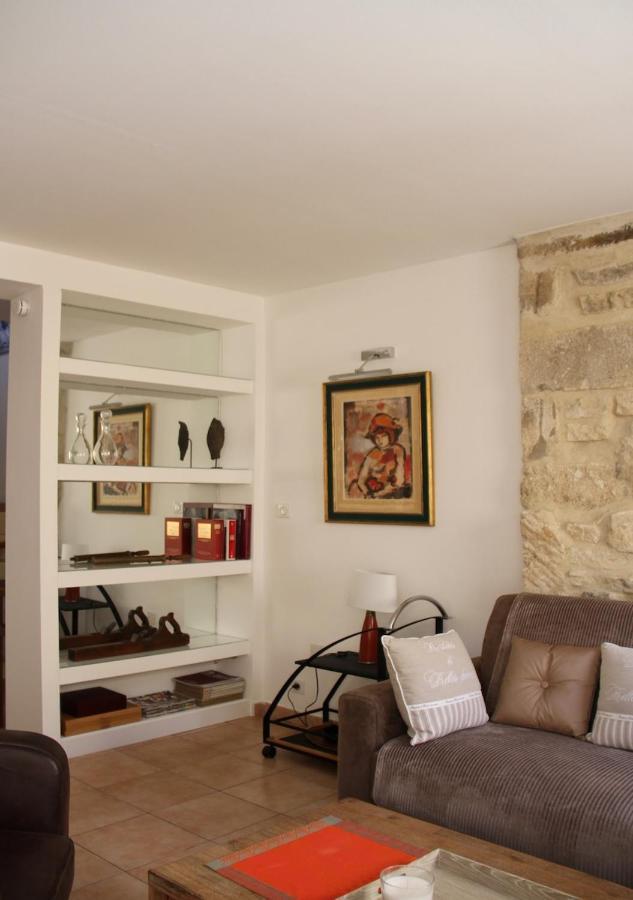 Agreable Maison De Ville Eyragues ภายนอก รูปภาพ