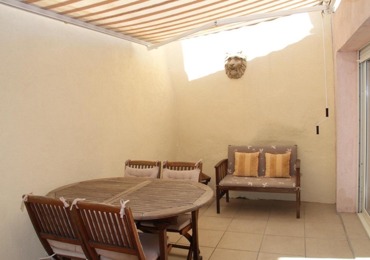 Agreable Maison De Ville Eyragues ภายนอก รูปภาพ