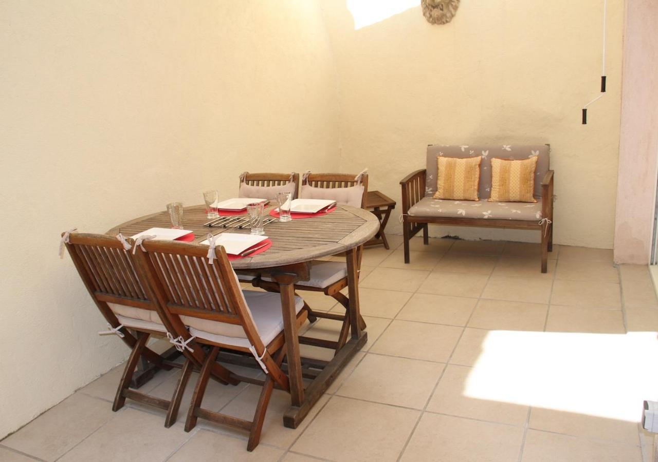 Agreable Maison De Ville Eyragues ภายนอก รูปภาพ