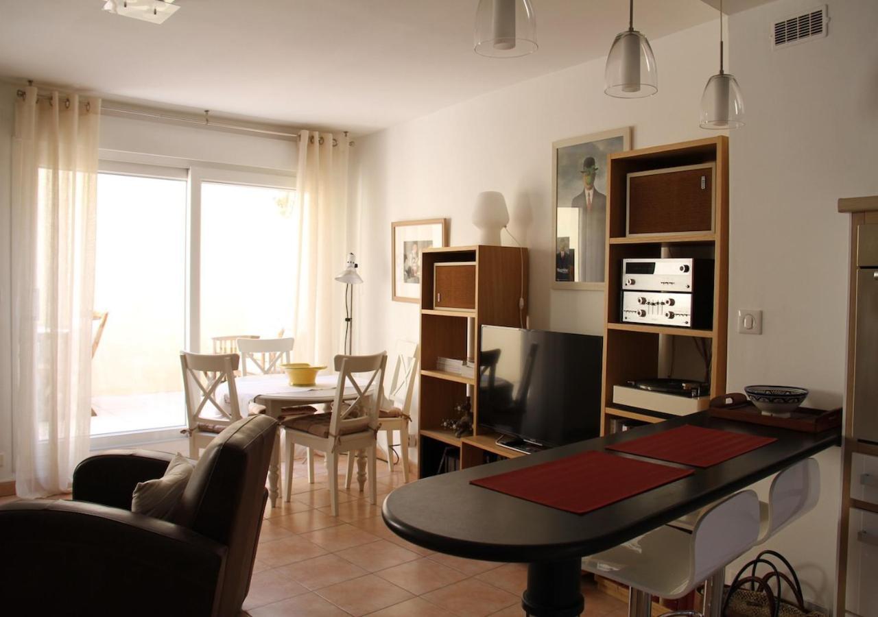 Agreable Maison De Ville Eyragues ภายนอก รูปภาพ