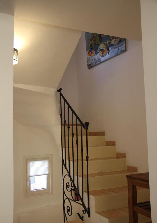 Agreable Maison De Ville Eyragues ภายนอก รูปภาพ