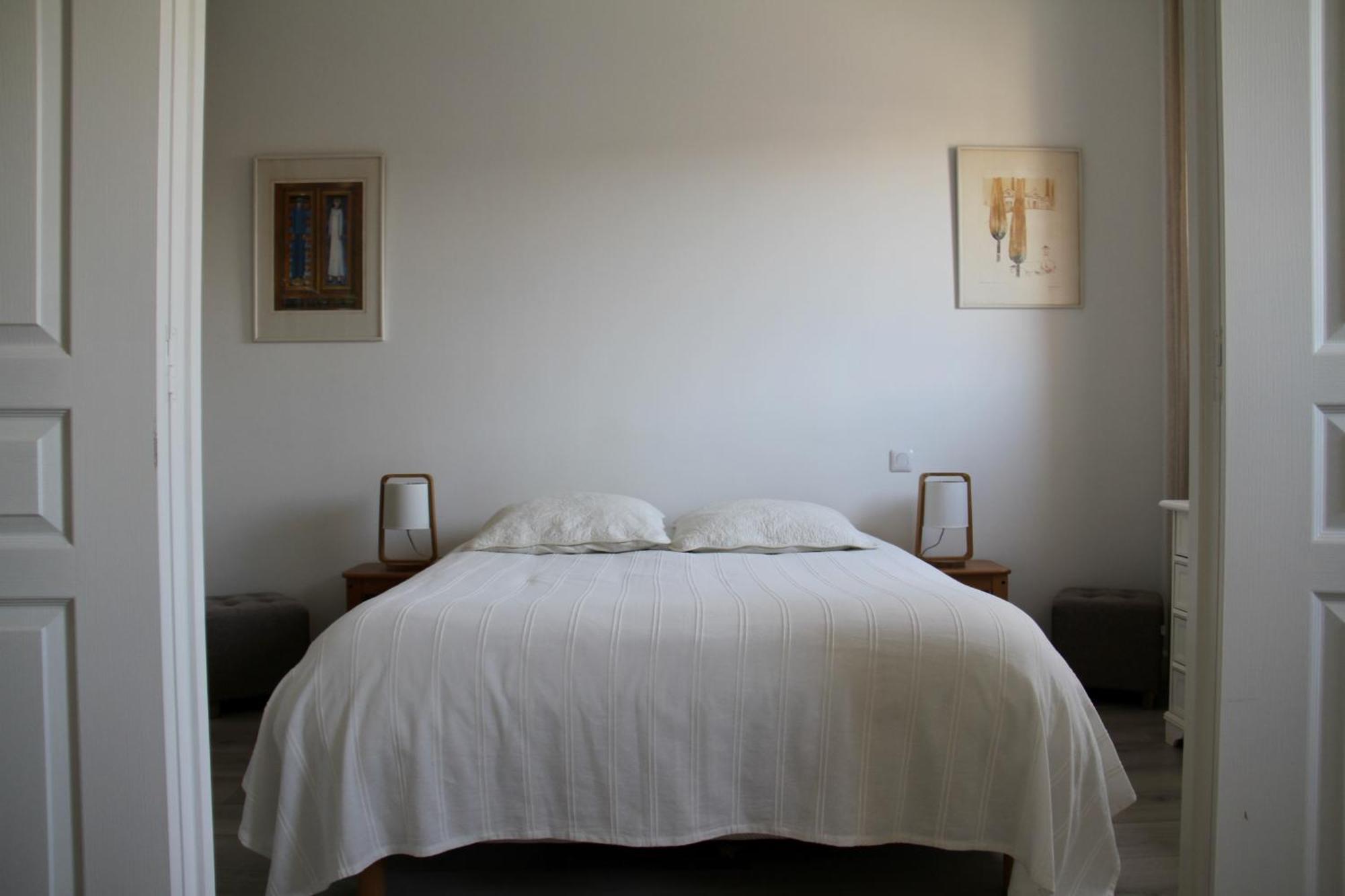 Agreable Maison De Ville Eyragues ภายนอก รูปภาพ
